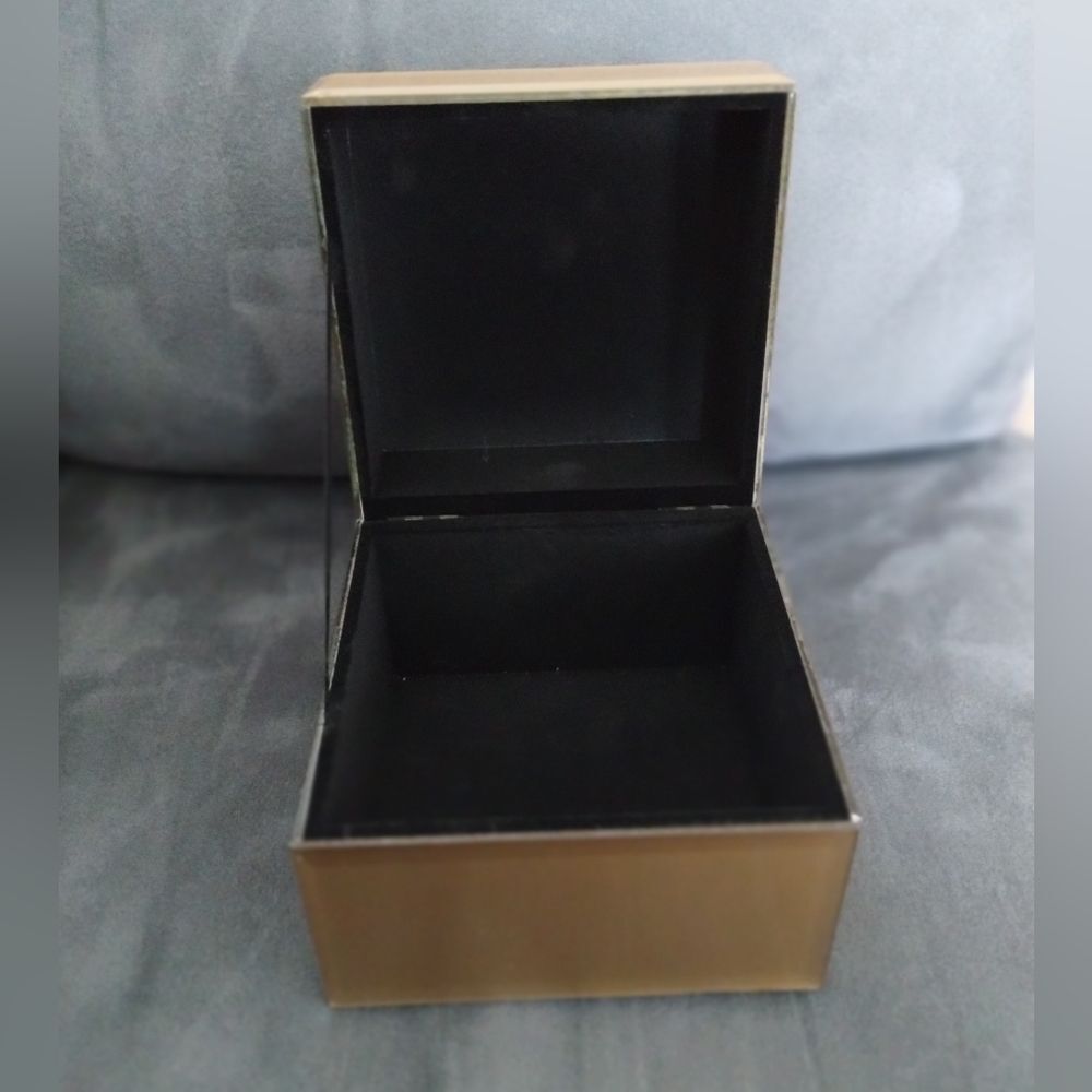 Elements Gold Glass Jewelry Box
